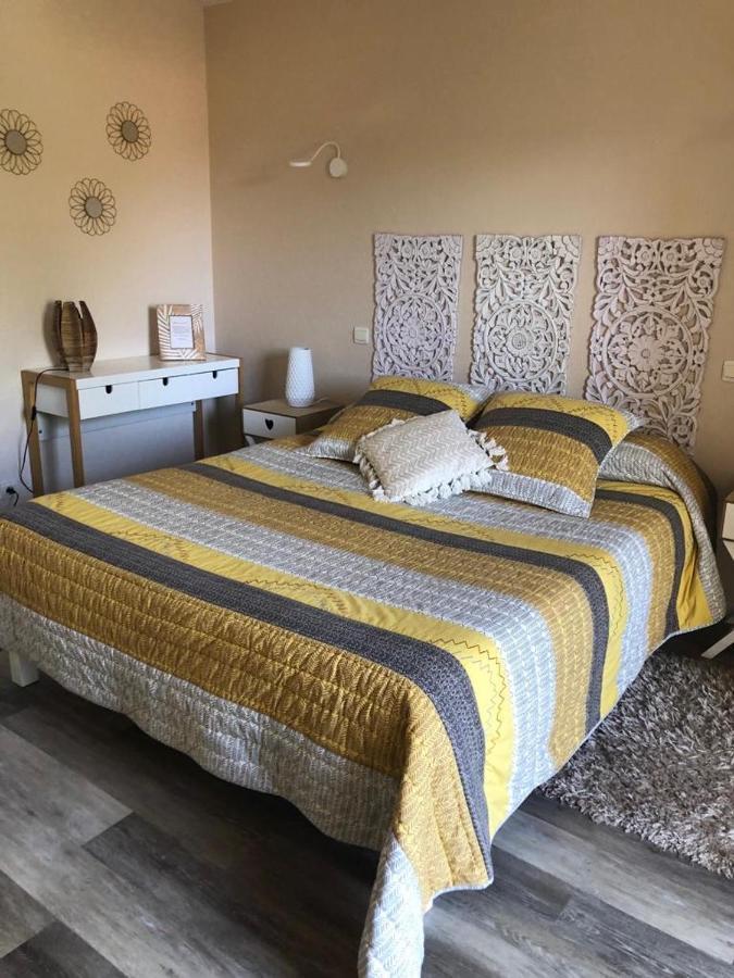 Lagalerne Hotel Neuville-de-Poitou Luaran gambar