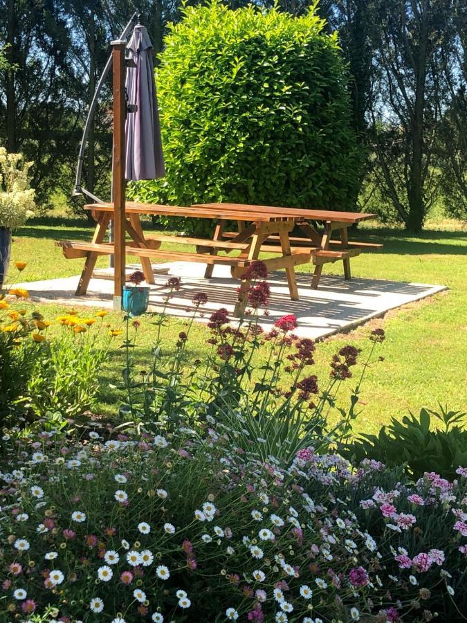 Lagalerne Hotel Neuville-de-Poitou Luaran gambar